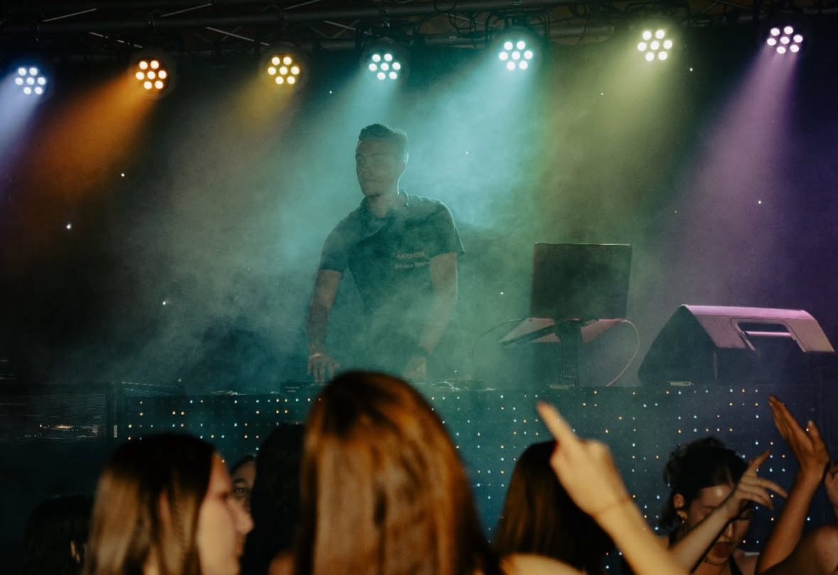 DJ Booth auf Hochzeit